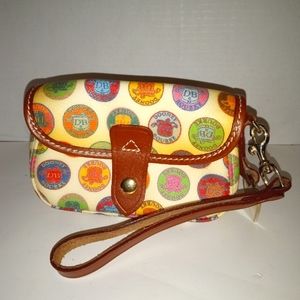 Vtg Dooney & Bourke Coated Canvas Medallion Wristlet